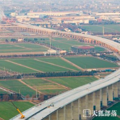 常泰长江大桥北接线工程全线贯通