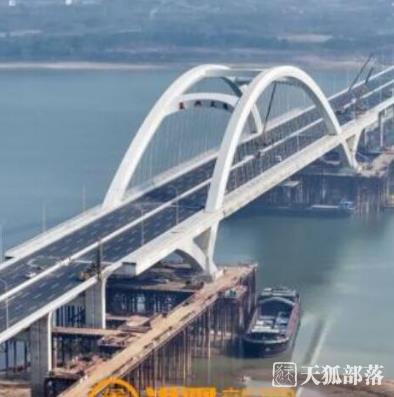 国内叠合板组合梁桥面最宽的拱桥复兴大桥主线通车
