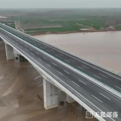 河南省道304濮阳白堽黄河公路大桥及接线工程顺利通车
